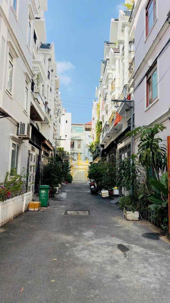 4,5m ❌ 18m, 4 phòng ngủ, nhà 2 tầng, Gò Vấp, hẻm nhựa thông, chỉ 5.x t