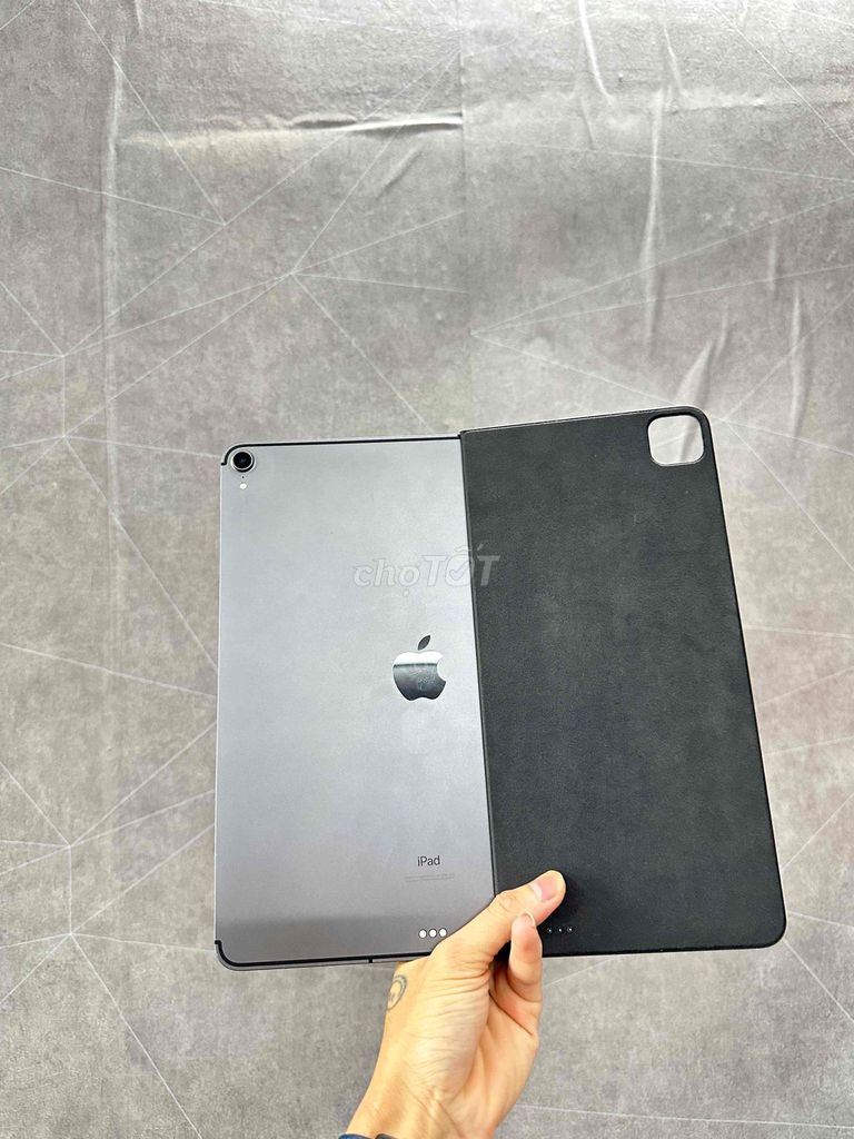 Bán Ipad pro 2018 12.9 4G 1TB Gb pin 93% zin chuân