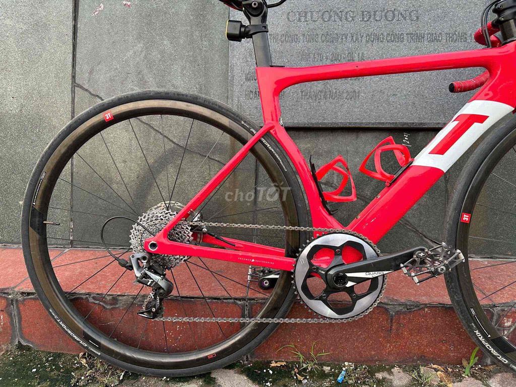 Xe road đua chuyên nghiệp nguyên con. hãng 3T Ý. Mua bán Xe đạp tại Quận Gò Vấp Tp Hồ Chí Minh được đăng bởi PHONG VŨ SHOP hình 1
