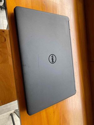 laptop dell i5 gen 5 , ram 4gb , ssd 128