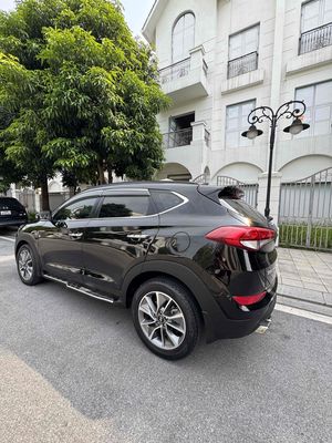 Hyundai Tucson 2017 2.0 ATH - 86000 km. Mua bán Ô tô tại Huyện Gia Lâm Hà Nội được đăng bởi Anh Hùng