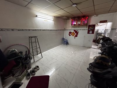 Аренда · 2 комн. · 38 м² · Quận 11, ул. Đường Phú Thọ