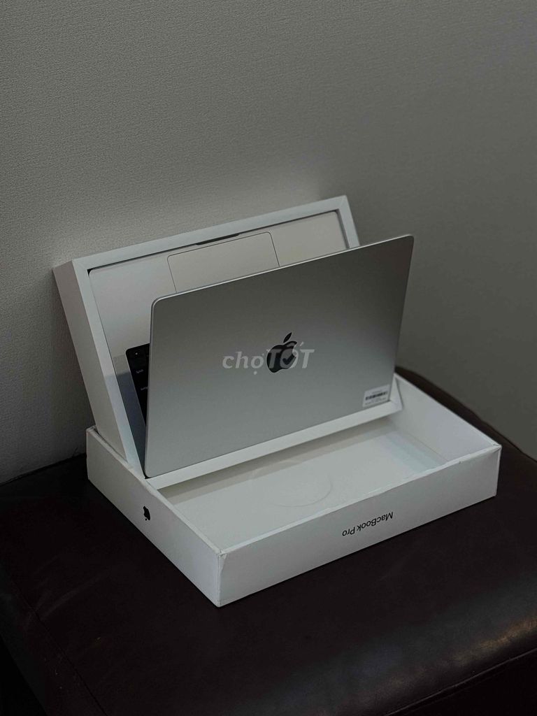 Macbook Pro M4 MAX 14' Silve  36GB/2TB 32GPU Care+. Mua bán Laptop tại Quận 10 Tp Hồ Chí Minh được đăng bởi ThinhMac 2HAND hình 1
