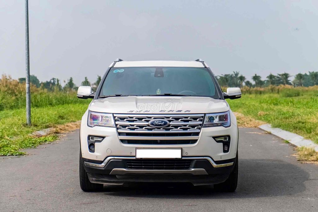 Ford Explorer 2019 2.3L Ecoboost Trắng