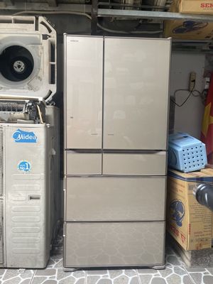 Tủ lạnh Hitachi RX6700_cửa điện_hút chân k_cảm ứng