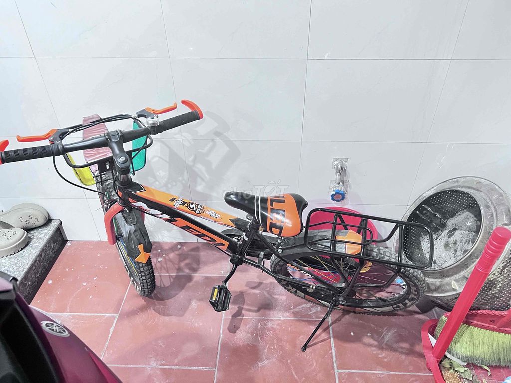 mua cho con lớp 1 mà to quá. Mua bán Xe đạp tại Huyện An Dương Hải Phòng được đăng bởi Tony hình 1