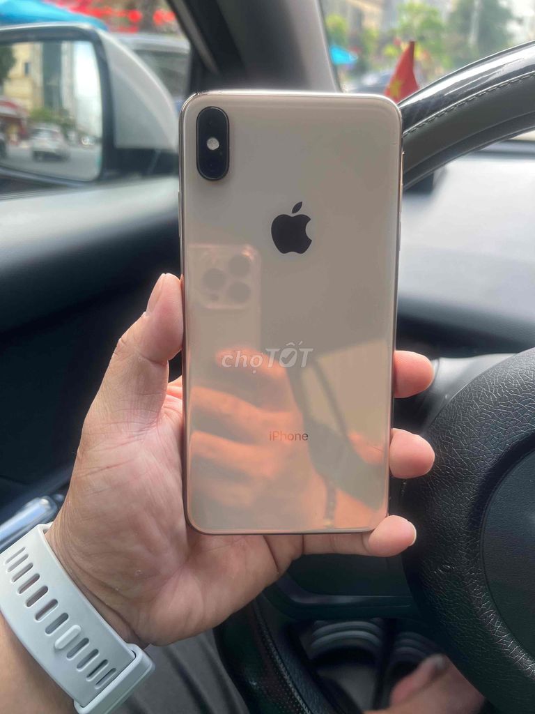 Apple iPhone Xs Max 64GB Vàng Đã qua sử dụng. Mua bán Điện thoại tại Quận Ngũ Hành Sơn Đà Nẵng được đăng bởi Nguyễn Như Hiền hình 1