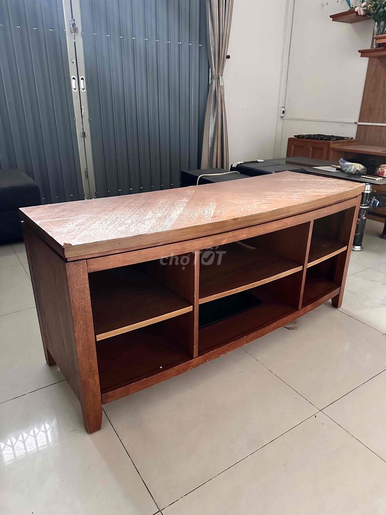 Kệ tivi gỗ nâu đã sử dụng. Mua bán Tủ, kệ gia đình tại Thành phố Biên Hòa Đồng Nai được đăng bởi Chuong Do hình 1