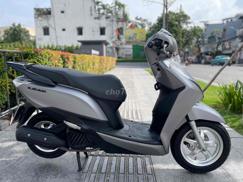 Honda Lead 125cc 2015 Серый, документы в порядке