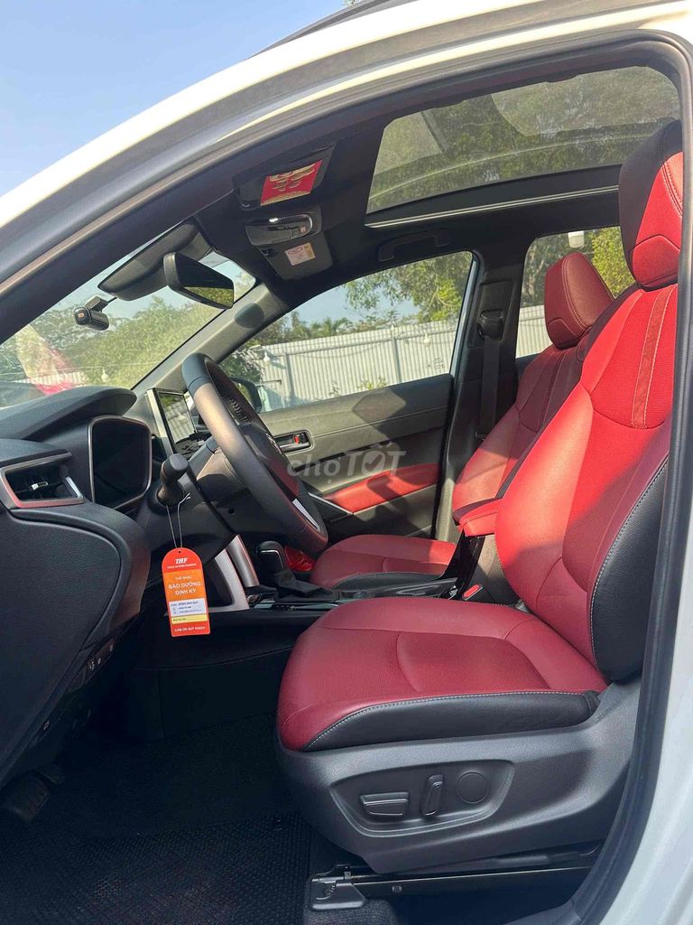 Toyota Corolla Cross 2024 белый автомат 18.xxx