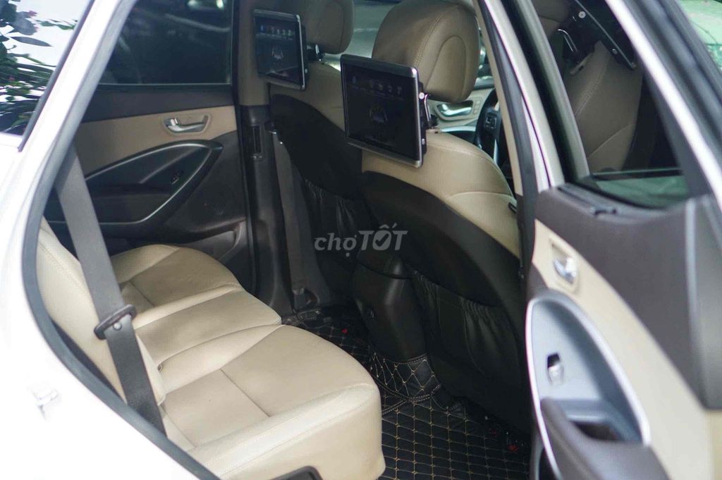 Hyundai Santa Fe 2016 2.2 AT 4WD - 90000 km. Mua bán Ô tô tại Quận Bình Tân Tp Hồ Chí Minh được đăng bởi Long  hình 11