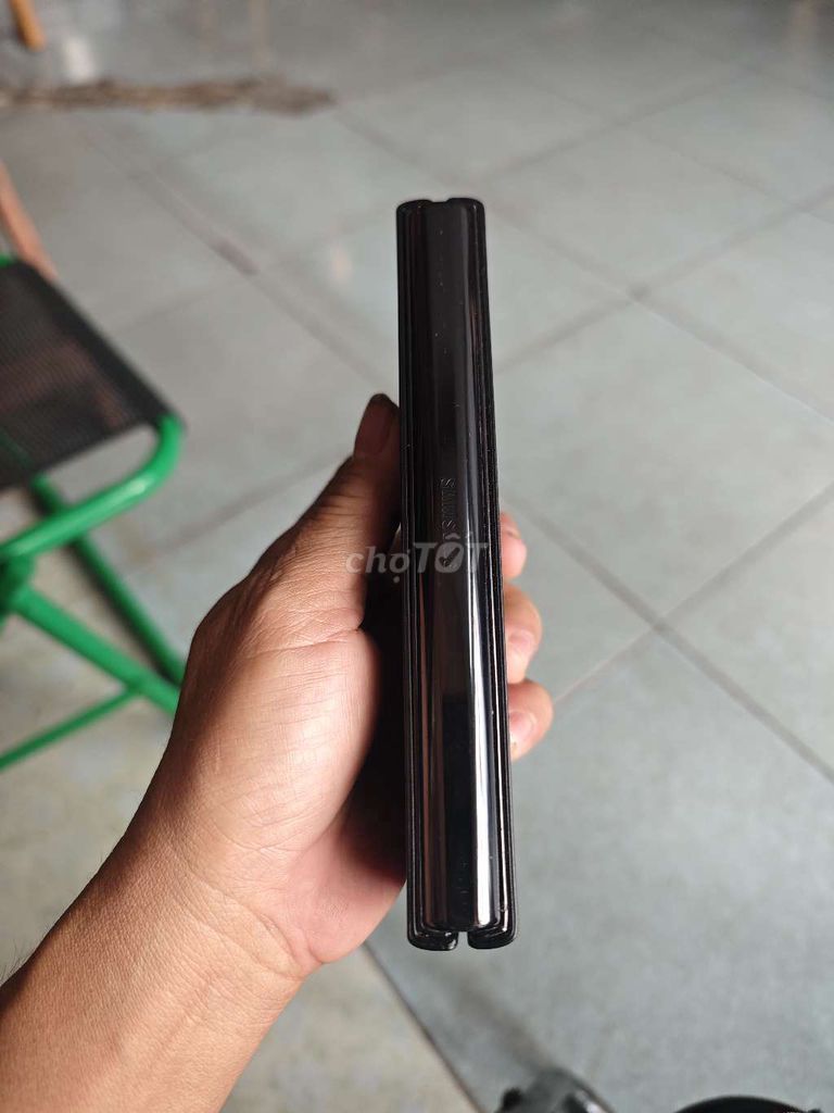 Samsung Galaxy Z Fold 2. Mua bán Điện thoại tại Huyện Hóc Môn Tp Hồ Chí Minh được đăng bởi hùng hình 1