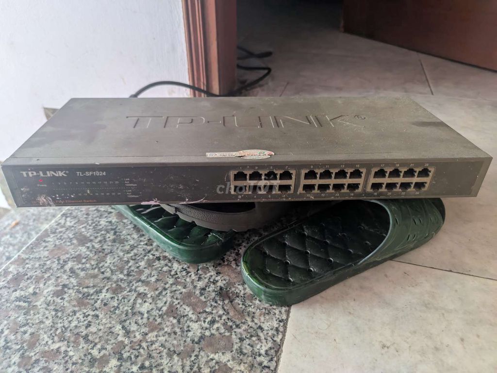 Switch mạng TP-Link TL-SF1024 24 cổng. Mua bán Phụ kiện (Màn hình, Chuột...) tại Huyện Gia Lâm Hà Nội được đăng bởi Mạnh  hình 1