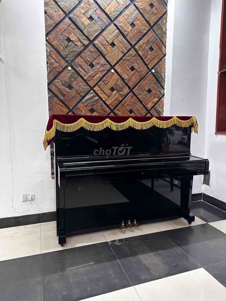 Piano cơ Yamaha U1F zin xịn ship miễn phí