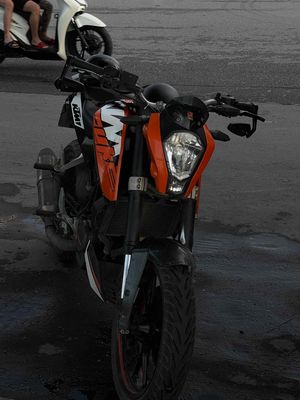 Trải nghiệm xong cần bán KTM Duke 125 2015. Mua bán Xe máy tại Quận Hai Bà Trưng Hà Nội được đăng bởi Tuan Anh Nguyen