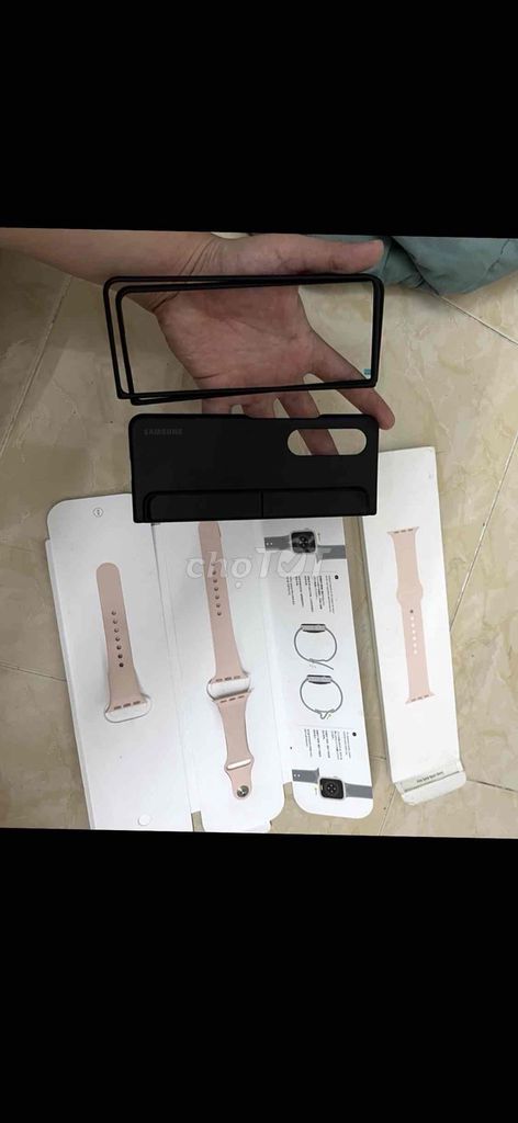 bao da ốp lưng Galaxy Z Fold 4 dây apple watch 40. Mua bán Phụ kiện (Màn hình, Chuột...) tại Quận Tân Phú Tp Hồ Chí Minh được đăng bởi Trương Hiệp hình 1