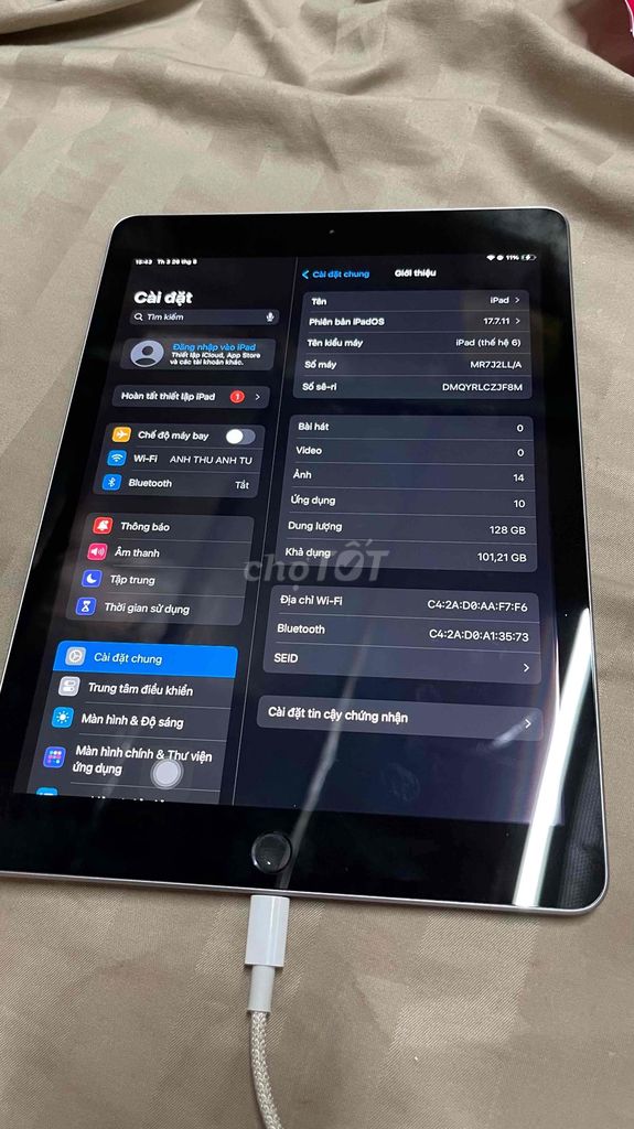 iPad Gen 6 128g mới 99% zin 100% full chức năng. Mua bán Máy tính bảng tại Quận Bình Thạnh Tp Hồ Chí Minh được đăng bởi LUONG ANH THU hình 1