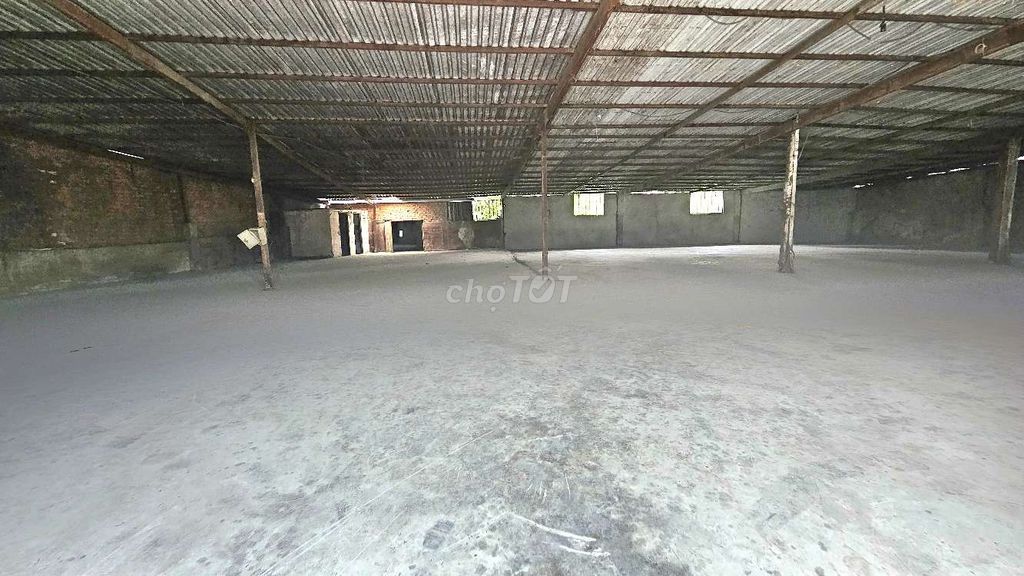 Kho 700m2 QL50-NVL, HẺM XE TẢI, ĐIỆN 3 PHA