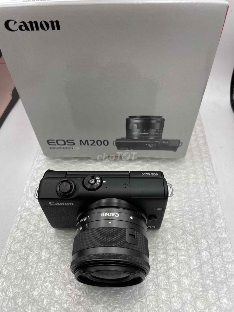 canon M200 + 15-45stm