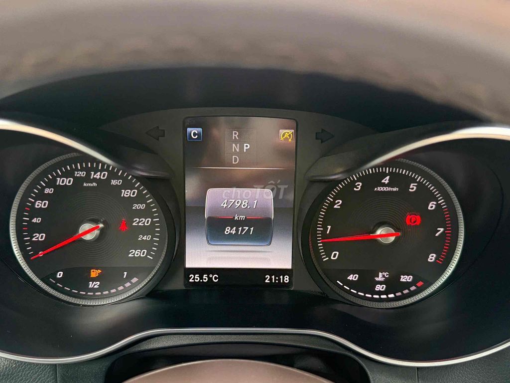 Mercedes Benz GLC 2019 300 4Matic - 80000 km. Mua bán Ô tô tại Quận Cầu Giấy Hà Nội được đăng bởi Auto 6666 hình 9