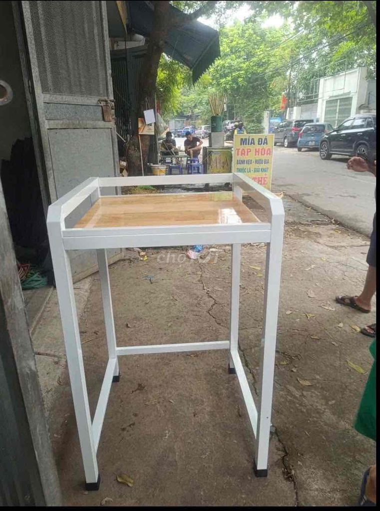 Giá đỡ Kim loại Gỗ Trắng Nâu. Mua bán Cây cảnh, đồ trang trí tại Quận Bắc Từ Liêm Hà Nội được đăng bởi Mai Huân hình 1