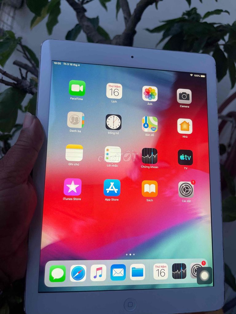 Apple iPad Air 1 32GB Bạc. Mua bán Máy tính bảng tại Quận 8 Tp Hồ Chí Minh được đăng bởi Lâm Khang hình 1