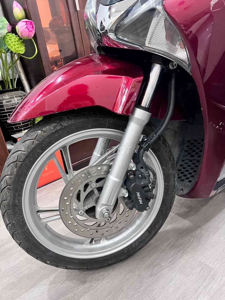 Honda SH 125i CBS 2019 Đỏ 21000 km. Mua bán Xe máy tại Quận Cầu Giấy Hà Nội được đăng bởi Kim Ngân Nguyễn Ngọc hình 5
