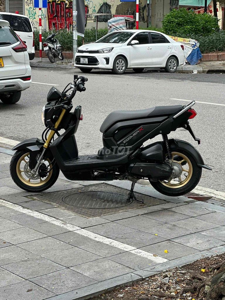 XE MÁY 68 - Zoomer X 2016 Đen Sần Lướt. Mua bán Xe máy tại Quận Hai Bà Trưng Hà Nội được đăng bởi Đức Anh hình 6