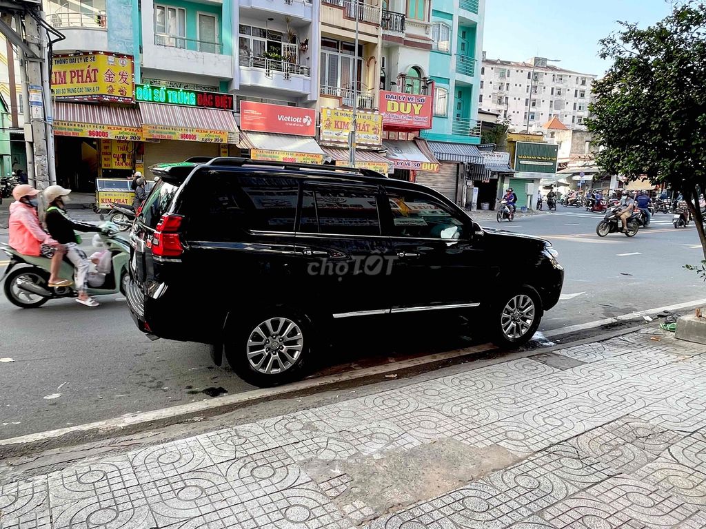 Toyota Land Cruiser Prado MoDe 2018 trùm mền -41.K. Mua bán Ô tô tại Quận 4 Tp Hồ Chí Minh được đăng bởi A Linh  hình 3