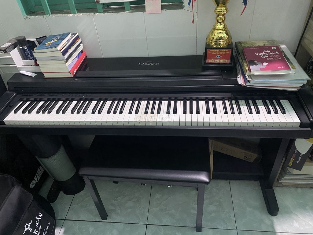 Piano YAMAHA CLP 550