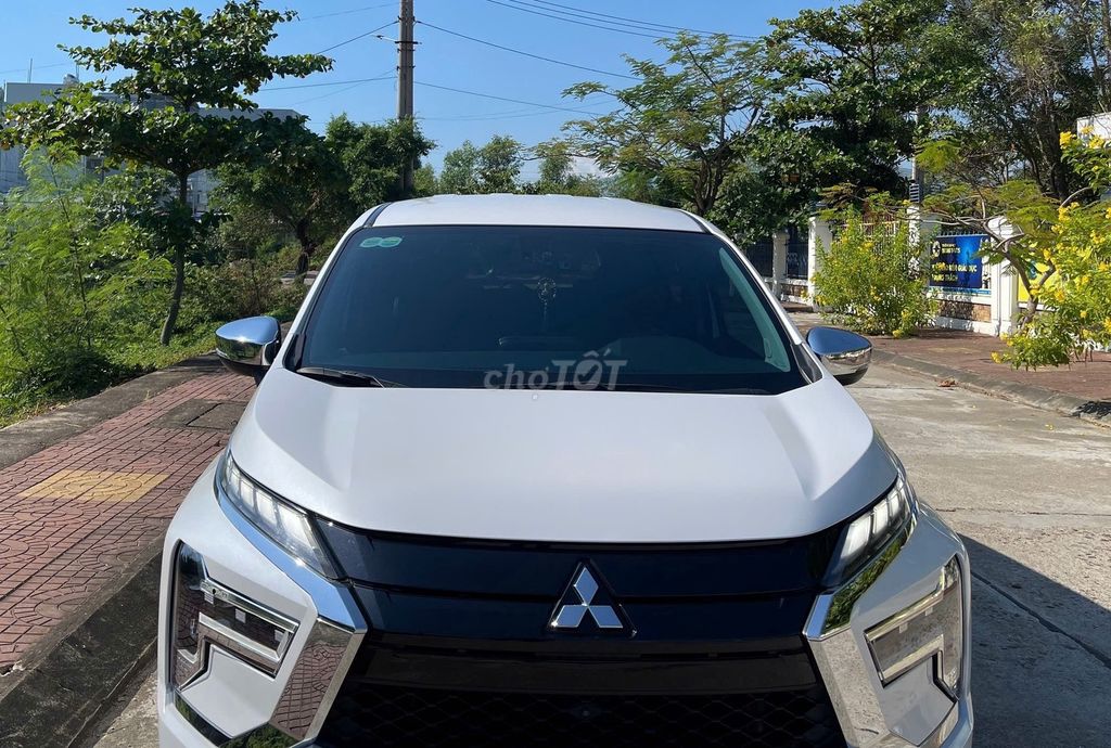 Mitsubishi Xpander 2025 Premium màu trắng. Mua bán Ô tô tại Quận Gò Vấp Tp Hồ Chí Minh được đăng bởi Xuân Trường hình 1
