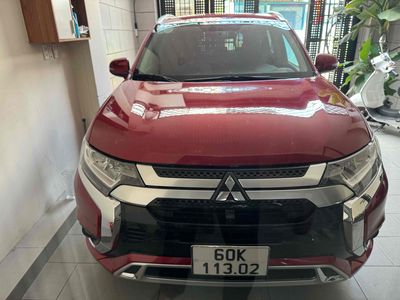 Mitsubishi Outlander 2.0 CVT 2022 Đỏ