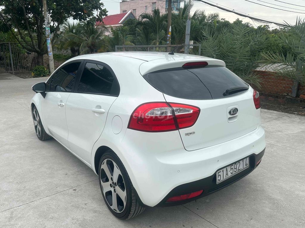 Kia Rio 2013 1.4 AT Hatchback - 85000 km. Mua bán Ô tô tại Huyện Bình Chánh Tp Hồ Chí Minh được đăng bởi Tonny tèo  hình 4