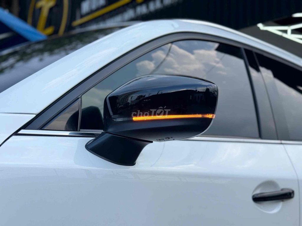 Мазда CX5 Люкс 2023 Белая 61 000 км