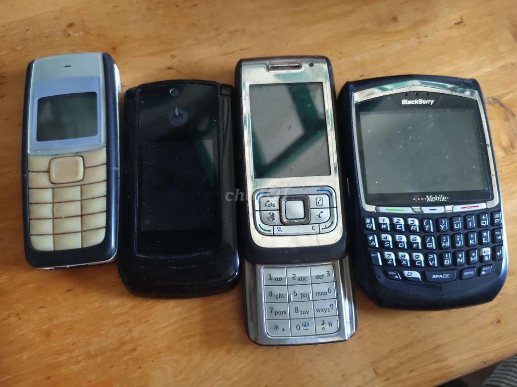 Điện thoại cổ  BlackBerry còn khá đẹp. Mua bán Điện thoại tại Thành phố Dĩ An Bình Dương được đăng bởi kiếp Phong Ba hình 1