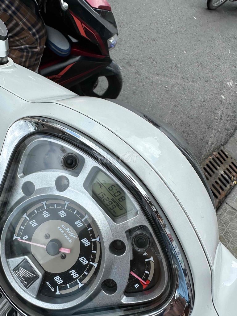 SH modeo khoá Smart key dk 2018 CỰC MỚI.!.. Mua bán Xe máy tại Quận Thanh Khê Đà Nẵng được đăng bởi NHỰT hình 2