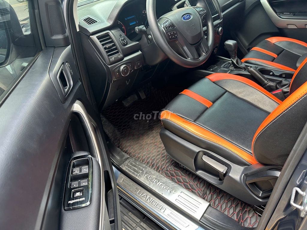 Ford Ranger XLS 2.2L 4x2 AT 2018, vay 75%, BH 2026. Mua bán Ô tô tại Quận Tân Phú Tp Hồ Chí Minh được đăng bởi Đức hình 7