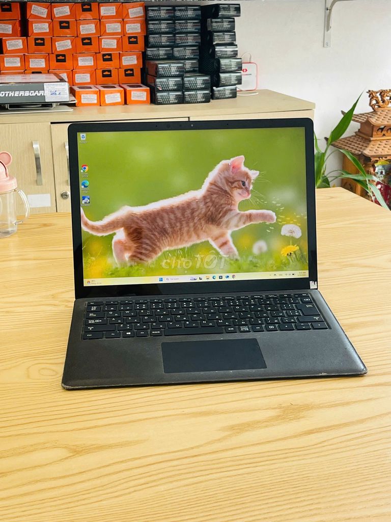 Surface Laptop 2 i7-8650U 8GB/256GB/2k. Mua bán Laptop tại Quận Cầu Giấy Hà Nội được đăng bởi Laptopplusvn hình 1