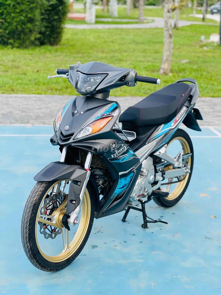 Yamaha ex 135