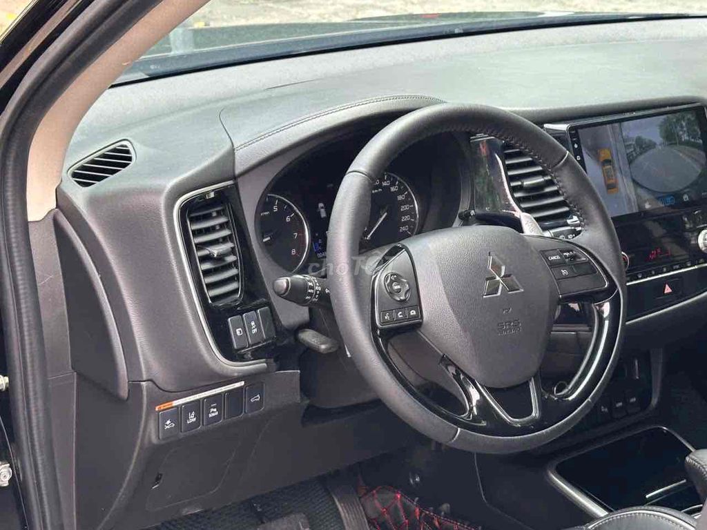 Mitsubishi Outlander 2024 Premium 2.0 CVT - 4000 k. Mua bán Ô tô tại Quận Cầu Giấy Hà Nội được đăng bởi Cửa hàng Đại Tín Auto hình 8