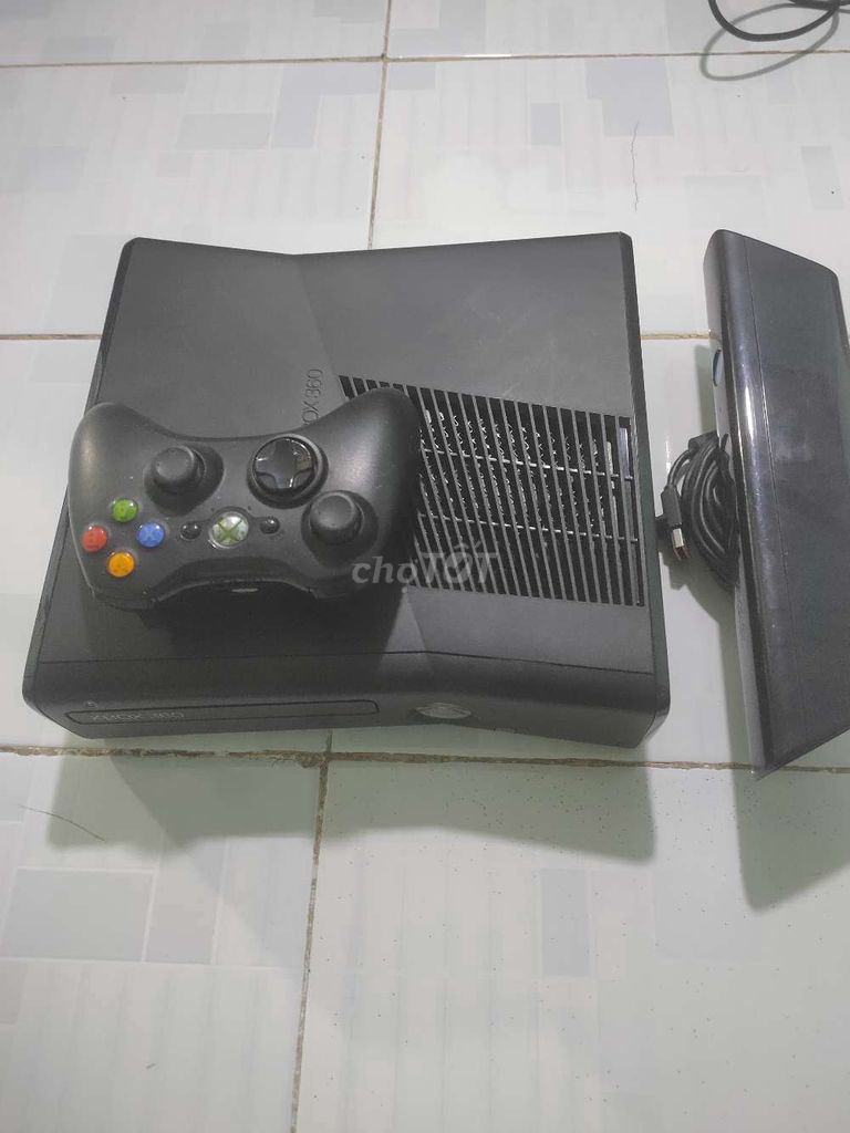 Thanh lý con Xbox chơi đĩa