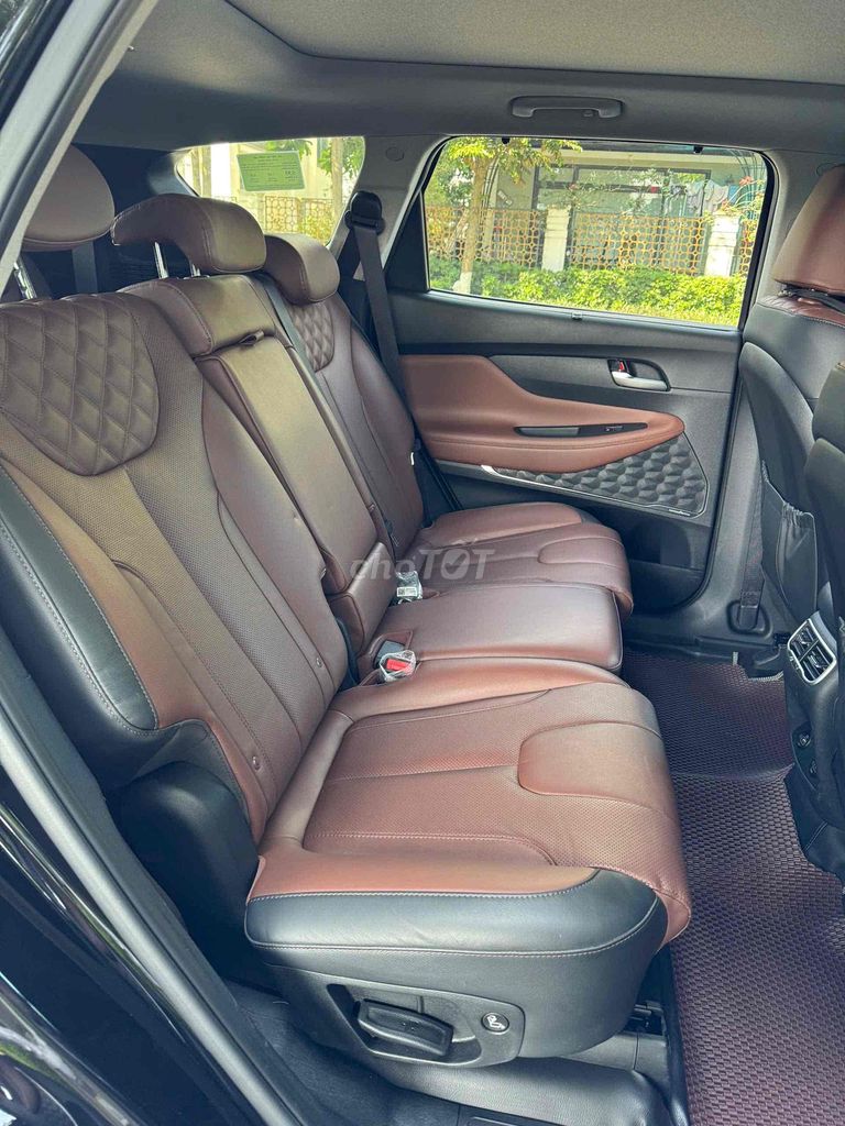 Hyundai Santa Fe 2024 2.2 full Dầu - 19.000km-Vip. Mua bán Ô tô tại Quận Đống Đa Hà Nội được đăng bởi TRUNG HIẾU AUTO hình 16