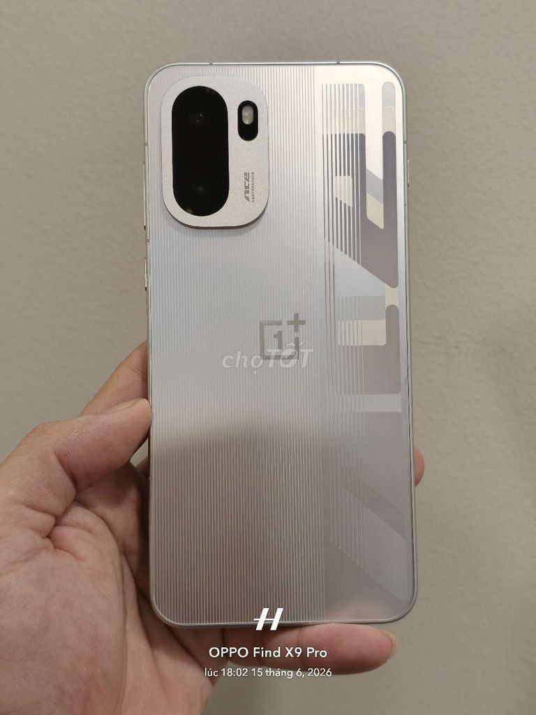 Oneplus Ace 6 12GB/256GB Bạc Fullbox Like New. Mua bán Điện thoại tại Quận Long Biên Hà Nội được đăng bởi Hoan Nguyễn hình 1
