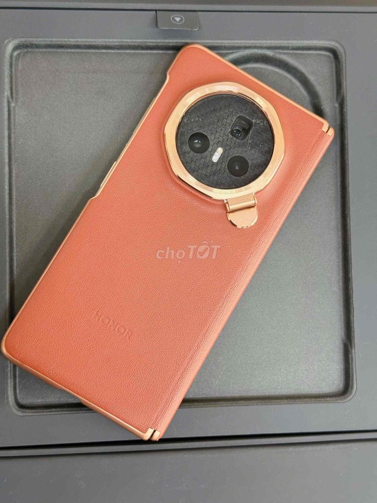 Honor Magic V3 màu đỏ, bản 512GB.chính hãng vn. Mua bán Điện thoại tại Quận Thanh Khê Đà Nẵng được đăng bởi Thiện Lê TShop 16 Lê Đình Lý hình 1