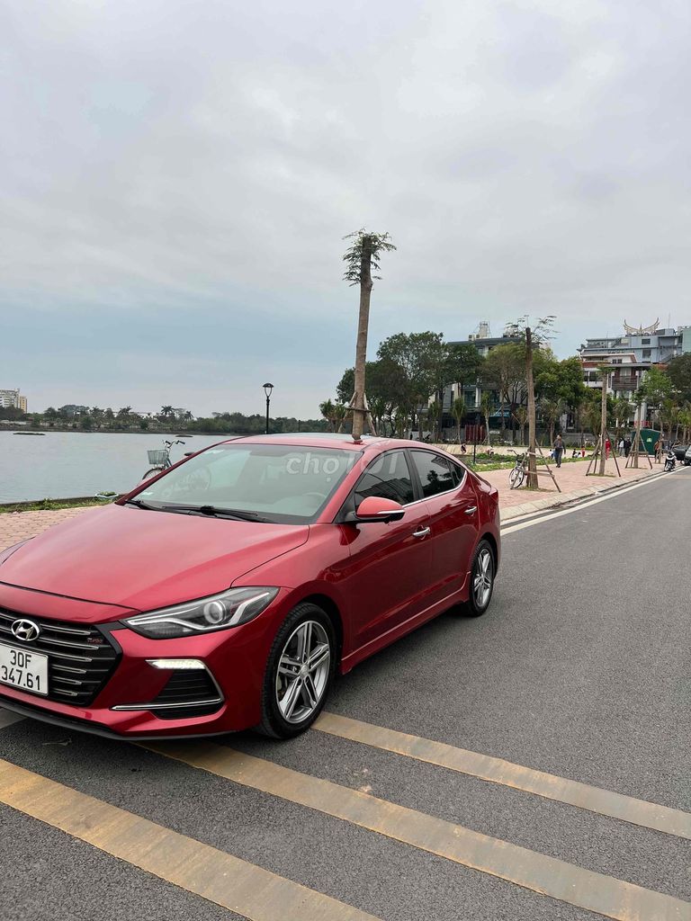 Hyundai Elantra 2018 1.6 AT Sport - siêu đẹp. Mua bán Ô tô tại Quận Hoàng Mai Hà Nội được đăng bởi Nguyễn Nam hình 4