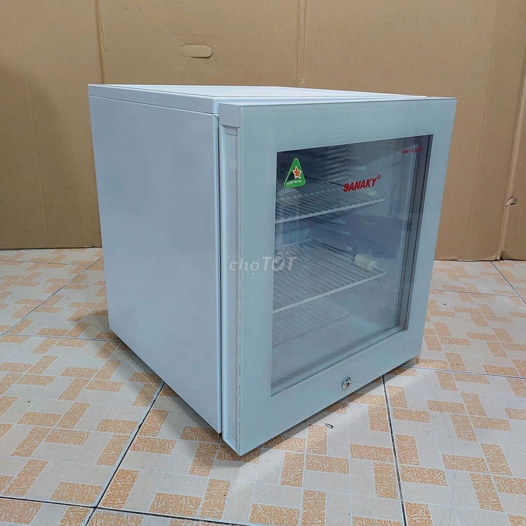 Tủ lạnh Sanaky W648J4 đời mới, 1 cửa gọn nhẹ.