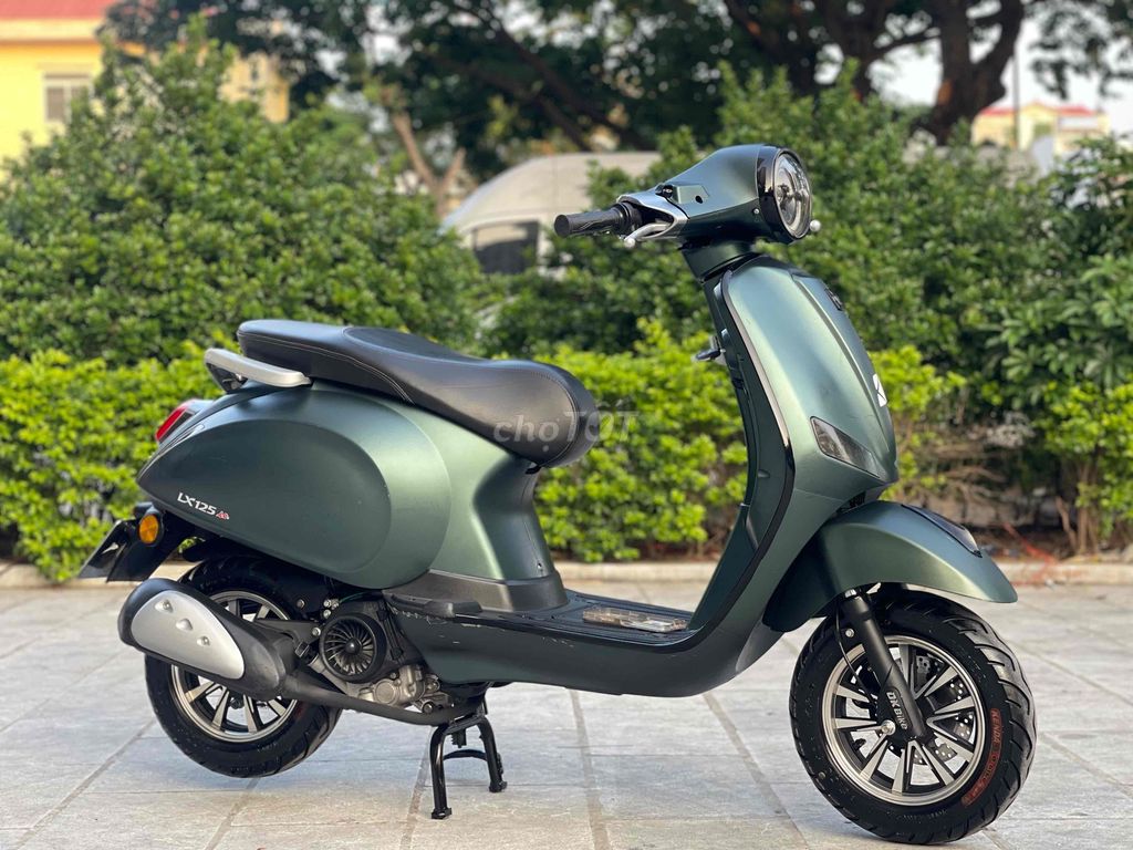 Vespa 50 Roma 2023 chính chủ xe như mới. Mua bán Xe máy tại Quận Cầu Giấy Hà Nội được đăng bởi Anh Khoa hình 2