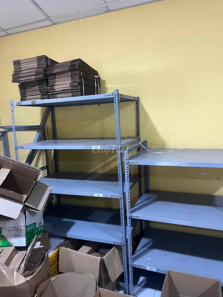 Kệ sắt 4 tầng. Mua bán Tủ, kệ gia đình tại Thành phố Thủ Đức Tp Hồ Chí Minh được đăng bởi quoc tran hình 1