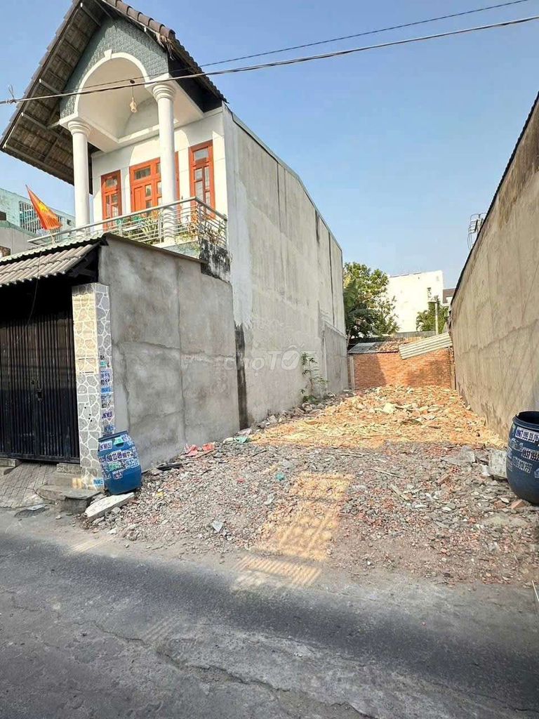 Đất đẹp 88m đường thông chợ Đoàn Thị Kia gần Vincom550 Dĩ An