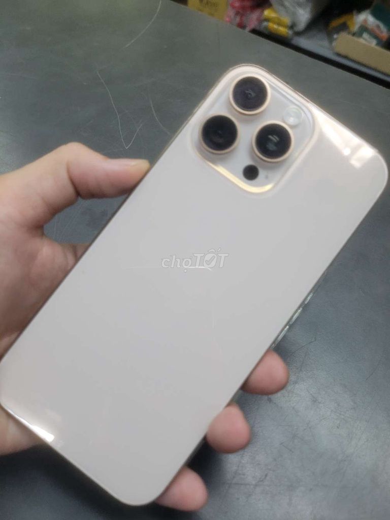 Apple iPhone 16 Pro Max 256GB Vàng VNA. Mua bán Điện thoại tại Thành phố Vĩnh Long Vĩnh Long được đăng bởi Cầm đồ thanh lý  hình 1